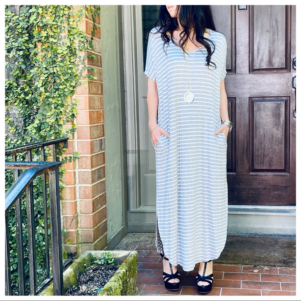 BEST SELLING DRESS V NECK LOOSE FIT SIDE POCKETS - Picture 7 of 7